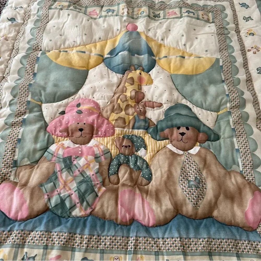 Bedtime originals baby quilt crib blanket three bears giraffe bunny 90s pastel